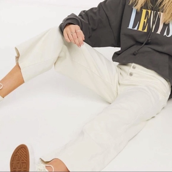 Levi’s Mile High Crop Pant - Picture 2 of 8